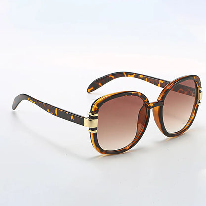 Women's Gradient Sunglasses – Transparent Plastic Frame UV400 | Multiple Colors