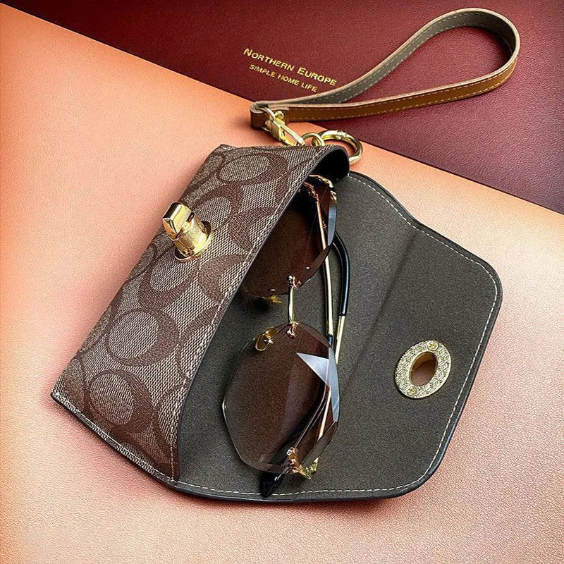 Retro Sunglasses Case with Gold Pendant – Soft Shell Eyeglass Bag