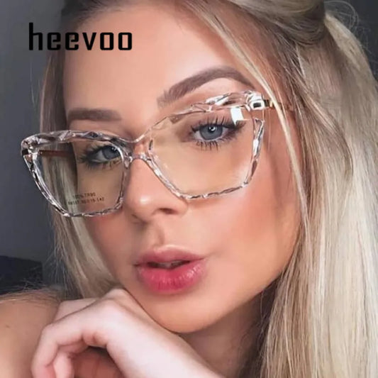 Square Fashion Specs - Trendy Cat Eye Magnifiers for Women