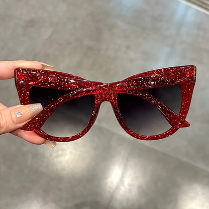 Retro Cat Eye Sunshades - Gradient Lens Specs for Women