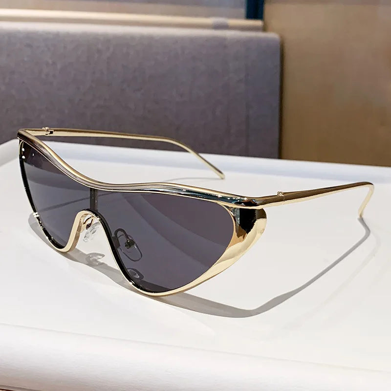 New Large Frame Cat Eye Sunglasses Women Design metal Fashion Sun Glasses Outdoor Driving Lady Eyewear UV400 Gafas De Sol