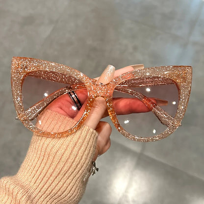 Retro Cat Eye Sunshades - Gradient Lens Specs for Women