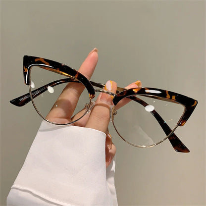 Semi-Metal Cat Eye Specs - Trendy Fashion Magnifiers
